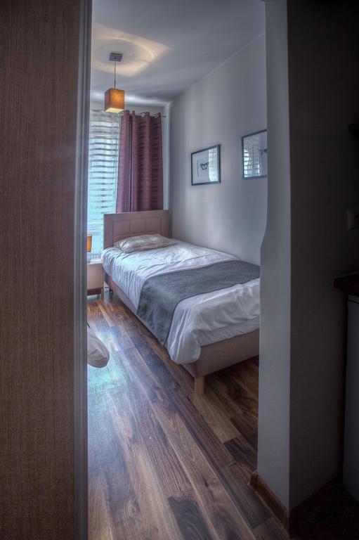 Apartament Hoza 5 *